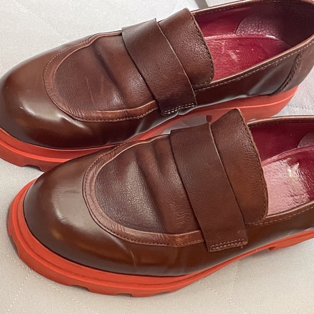 Camper Neuman/Mil Brown Loafer - Women's Size 40 - Pre-Owned - Picture 8 of 16